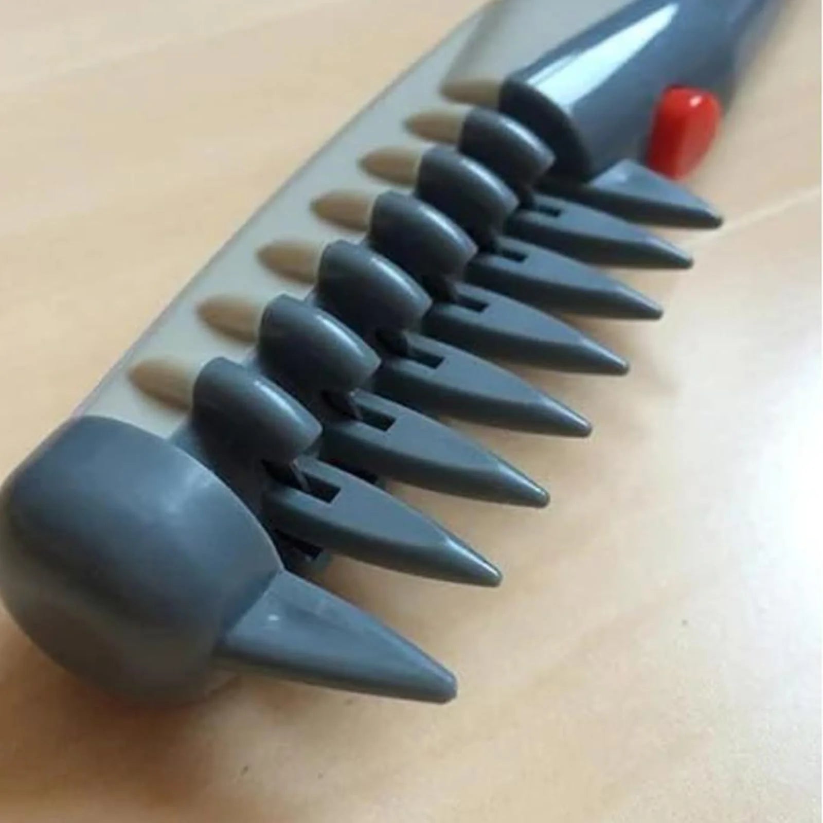 Glosrity Mataway E-Comb, Mataway E Comb for Dogs Cats, 2 in 1 Electric Pet Grooming Tool with Razor Hair Trimmer, Detangling and Dematting Long, Matted Fur on All Breeds Cats & Dogs